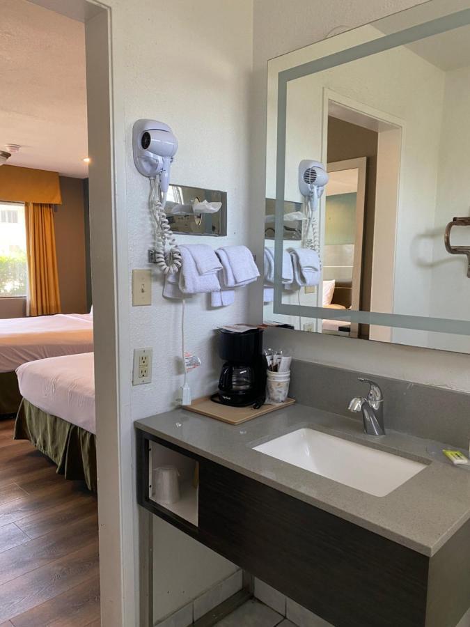 Hotel Palmeras Чула-Виста Экстерьер фото